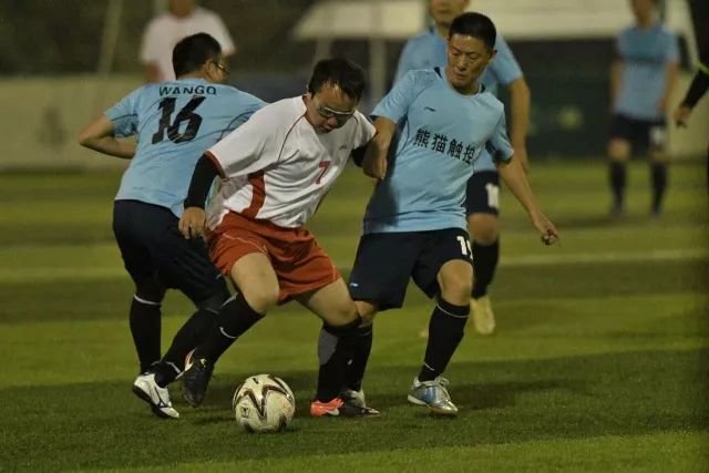 3-1，1-0！西甲悲喜夜！贝蒂斯连胜+黄潜逆转 积分榜更新：皇马第2